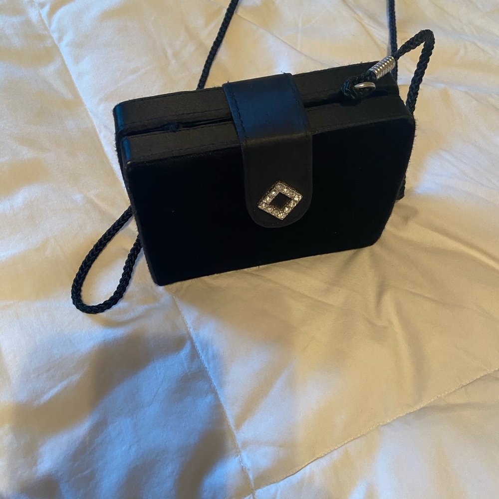 Purse - Picture 2 of 3